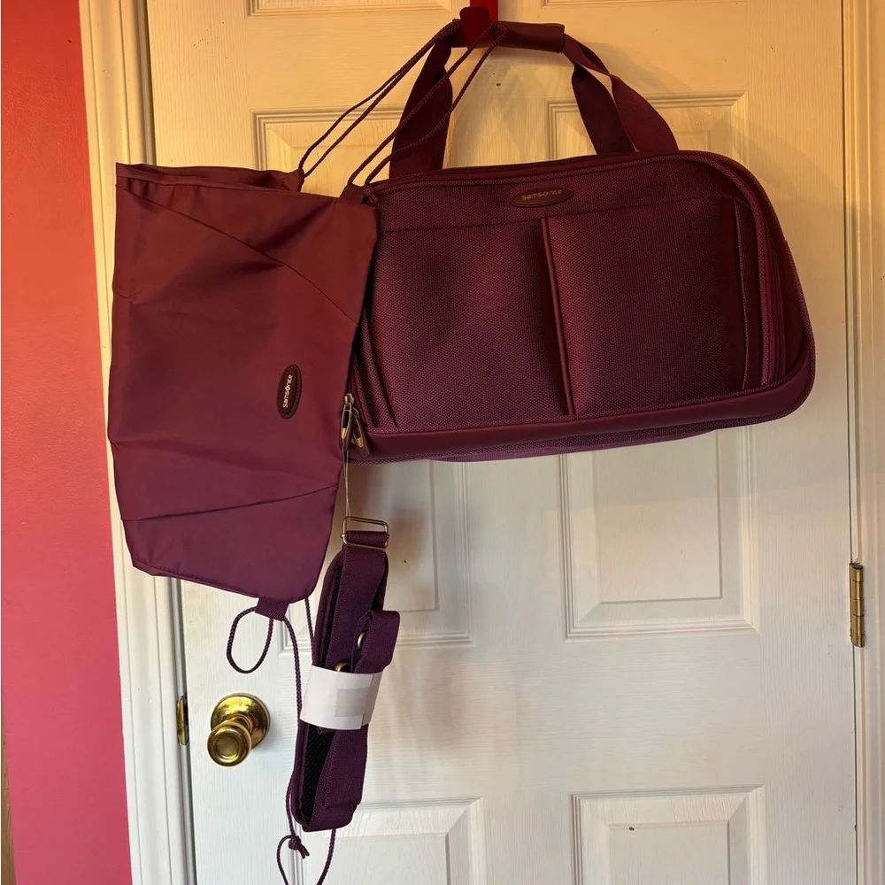 Samsonite weekender and backpack bag set purple!New without tags!